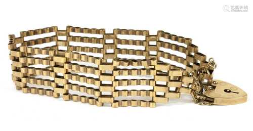 A 9ct gold five row gate bracelet,