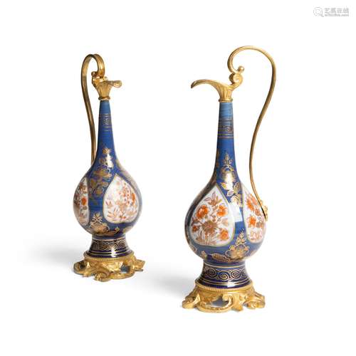 PAIR OF IMARI VASES WITH GILT BRONZE MOUNTS QING DYNASTY