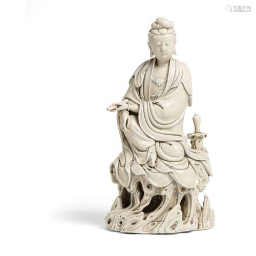 ◆ DEHUA FIGURE OF GUANYIN MING DYNASTY