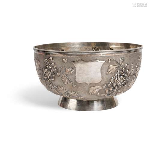 LARGE EXPORT SILVER 'CHRYSANTHEMUM' BOWL QING DYNASTY, YOK SANG, SHANGHAI, C.1900