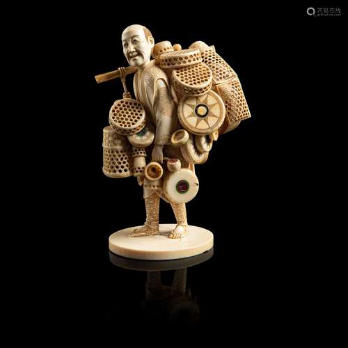 Y IVORY 'STREET VENDOR' OKIMONO MEIJI PERIOD