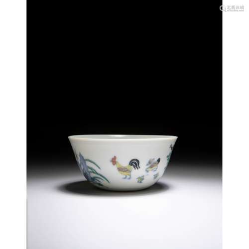 ◆ DOUCAI 'CHICKEN' CUP CHENGHUA MARK, PROBABLY KANGXI PERIOD