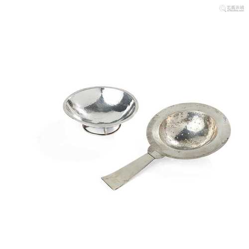 § Bernard Hötger (German 1874-1949) Tea Strainer and Stand, designed circa 1930