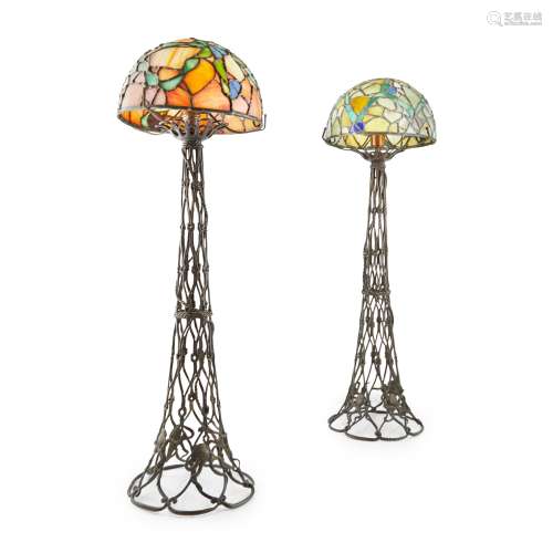 AMERICAN SCHOOL PAIR OF PATINATED BRASS TABLE LAMPS, 20TH CENTURY