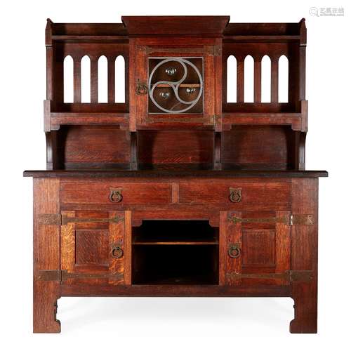 LIBERTY & CO., LONDON ARTS & CRAFTS OAK SIDEBOARD, CIRCA 1900