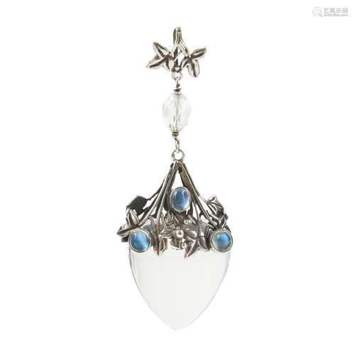 ATTRIBUTED TO AMY SANDHEIM WHITE METAL AND GEM SET PENDANT, CIRCA 1910