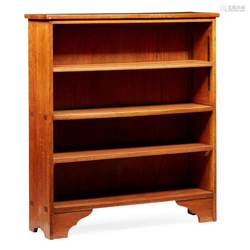 ENGLISH SCHOOL ARTS & CRAFTS OAK OPEN BOOKCASE, CIRCA 1900