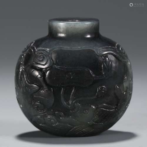 A Chinese Jade Snuff Bottle