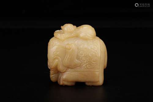 A Chinese Hetian Jade Elephant Ornament