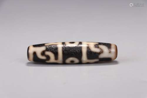 A Chinese Agate Dzi Bead