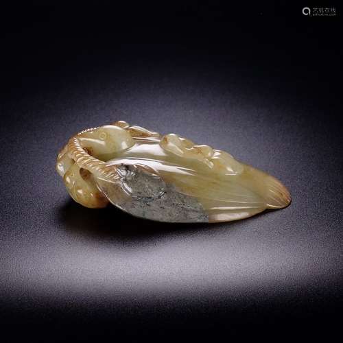 A Chinese Hetian Jade Pendant