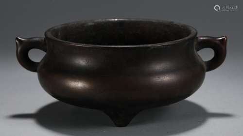 A Chinese Bronze Tripod Ear-Censer