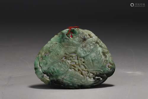 A Chinese Jadeite Pendant