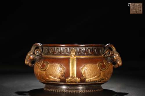 A Chinese Gilt Bronze Sheep Heads Ear-Censer