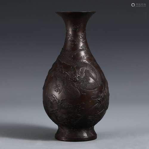 A Chinese Bronze Vase with Dragon Pattern