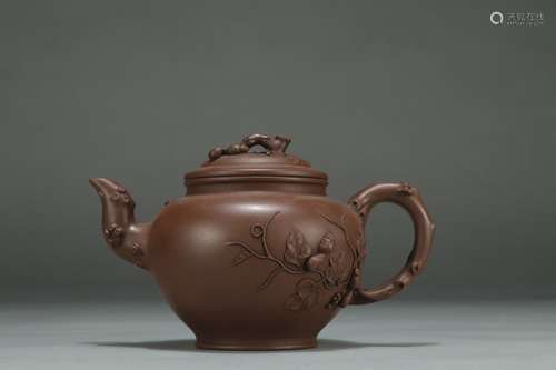 A Chinese Zisha Teapot, Mark of Manxi Taoyi