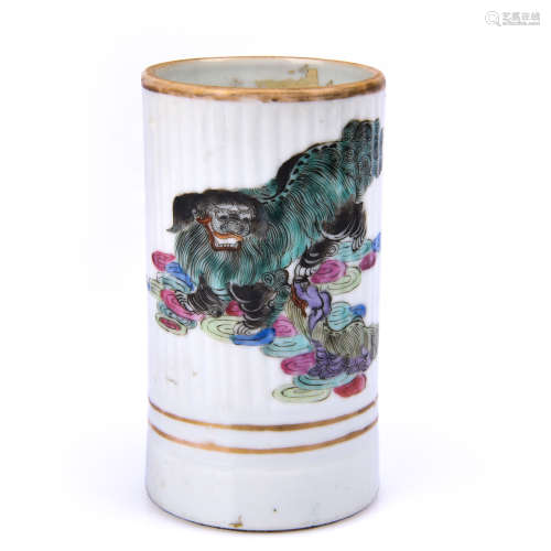 Chinese Porcelain Foo Dog Vase With Mark