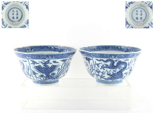 The Martin Robert Morland CMG (1933-2020) collection of Chinese ceramics - a pair of Chinese