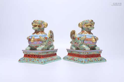 pair of chinese qing dynasty famille rose porcelain beasts