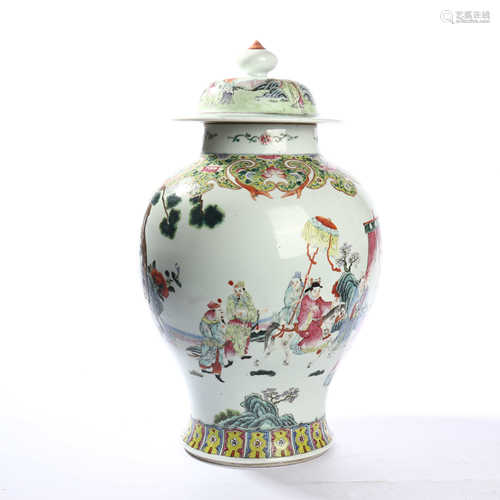 General pot decorated with famille rose figures and flowers in the middle of Qing Dynasty