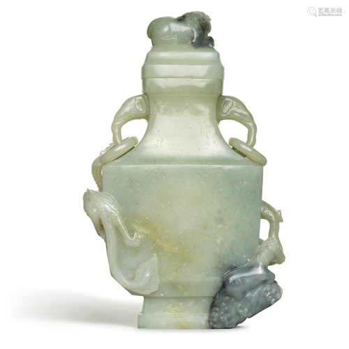 Green white jade dragon ring ear bottle