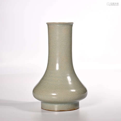 Longquan kiln straight mouth bottle