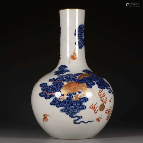 A Chinese Blue and White Gilt-inlaid Dragon Pattern Porcelain Vase