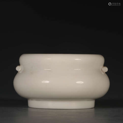 A Chinese Dehua Porcelain Incense Burner