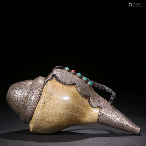 A Chinese Turquoise-inlaid Silver Coating Agate Buddhist Instrument Sea Snail
