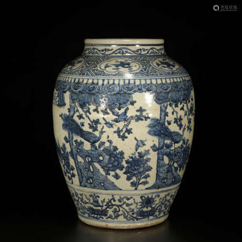 A Chinese Blue and White Flower&Bird Pattern Porcelain Jar