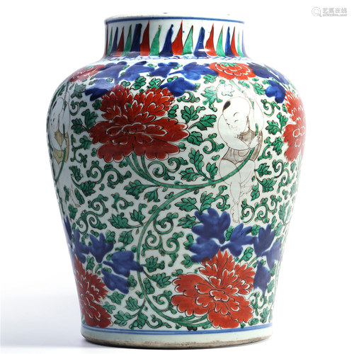 General pot decorated with colorful flowers