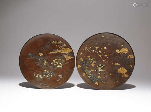 TWO JAPANESE MIXED METAL DISHES MEIJI PERIOD, 19TH CENTURY Decorated with appliqués and highlights