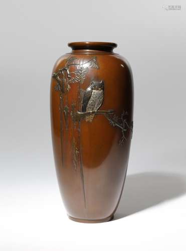 A JAPANESE INLAID BRONZE VASE BY THE KURODA WORKSHOP MEIJI PERIOD, 19TH CENTURY The tall baluster