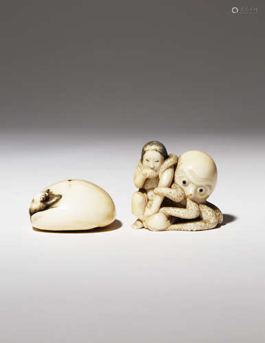 λ TWO JAPANESE IVORY NETSUKE MEIJI PERIOD, 19TH CENTURY One depicting an ama, the pearl diving