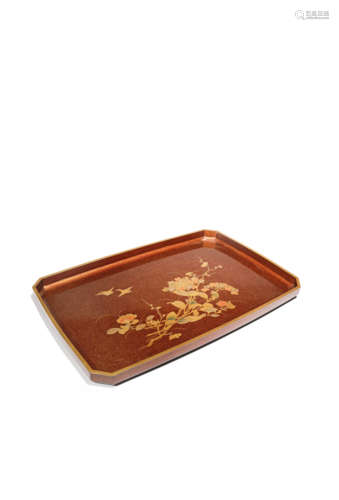 A LARGE JAPANESE LACQUER TRAY MEIJI PERIOD, 19TH OR 20TH CENTURY The rectangular body decorated in