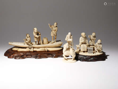 λ THREE JAPANESE IVORY CARVINGS, OKIMONO MEIJI PERIOD, 19TH CENTURY One depicting three fishermen on