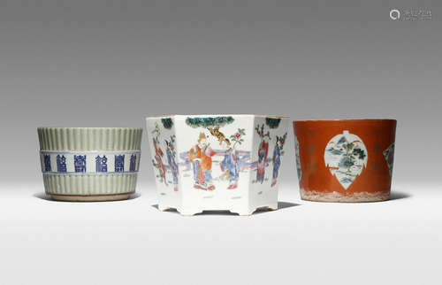 THREE CHINESE PORCELAIN JARDINIERES LATE QING DYNASTY One decorated with a blue and white band of