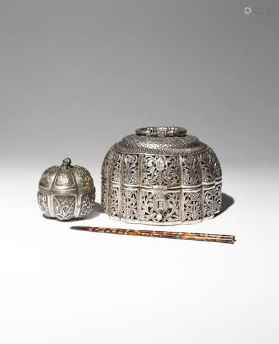 TWO CHINESE SILVER BOXES AND COVERS 19TH CENTURY The larger box decorated in openwork with