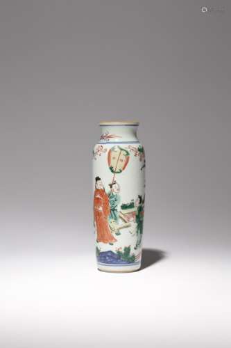 A SMALL CHINESE WUCAI SLEEVE VASE TRANSITIONAL C.1640 Painted with an official and his attendants in