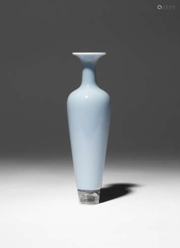 A CHINESE CLAIR-DE-LUNE GLAZED TAPERING VASE, LIUYE ZUN LATE QING DYNASTY The slender body