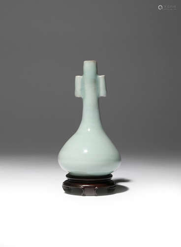 A SMALL CHINESE LONGQUAN CELADON ARROW VASE, TOUHU PROBABLY MING DYNASTY The conical body