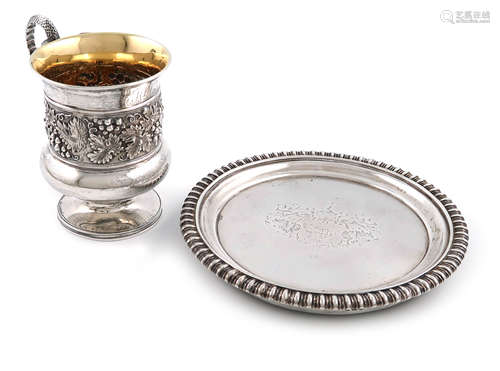 A George III silver coffee pot stand, by William Eaton, London 1813, circular form, gadroon