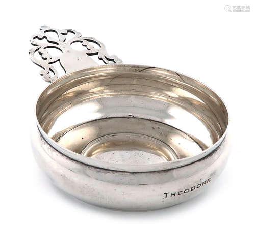 By Tiffany and Co., an American silver porringer, Edward C. Moore period, 1907-1947, circular