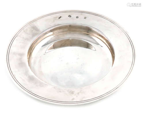 A modern silver Armada dish, by Reid and Sons, London 1966, circular form, reeded border, diameter