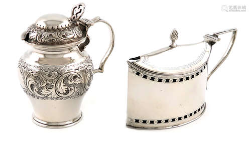 A silver mustard pot, by W. Aitken, Birmingham 1913, oval navette form, pierced and engraved upper