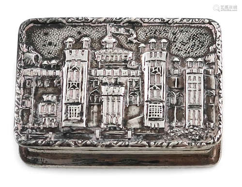 A modern silver 'castle top' snuff/pill box, by S J Rose & Son, Birmingham 1977, rectangular form,