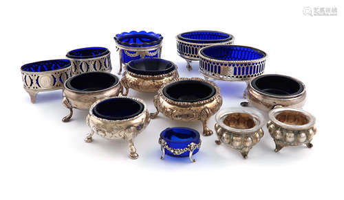 A mixed lot of silver salt cellars, various dates and makers, comprising: a George II pair, by David