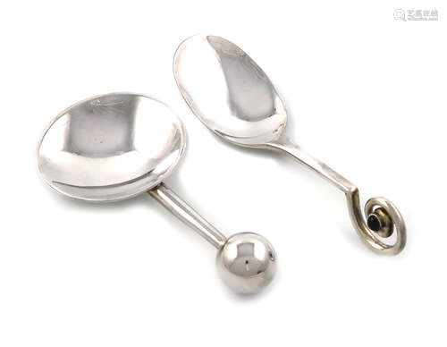 By Brett Payne, a modern silver caddy spoon, London 2009, circular bowl, cylindrical handle with a