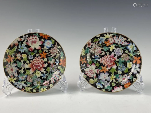 Pair of Chinese Famille Rose Porcelain Plates,Mark