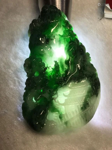 Chinese Jadeite Pendant